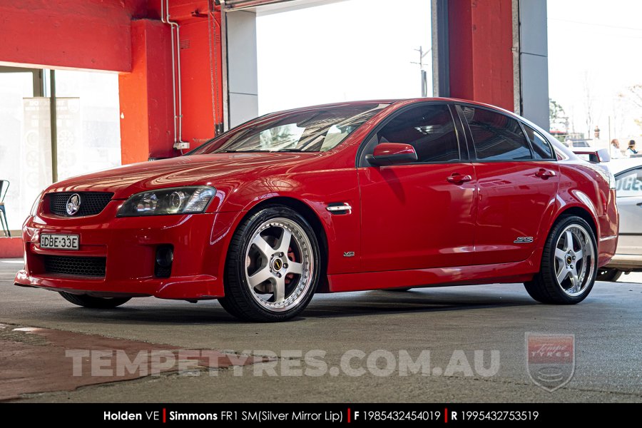 19x8.5 19x9.5 Simmons FR-1 Silver on Holden Commodore VE