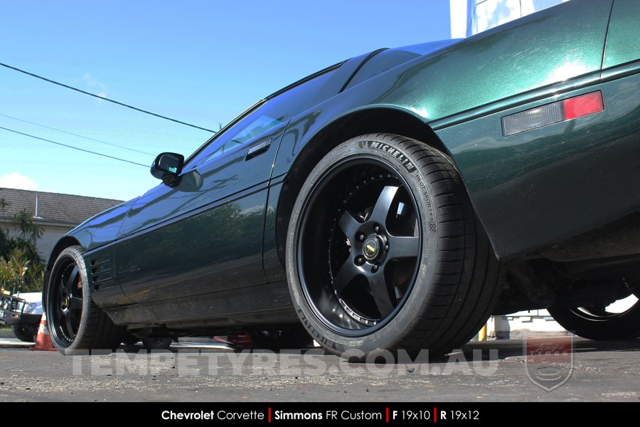 Custom Simmons Wheels on Chevrolet Corvette