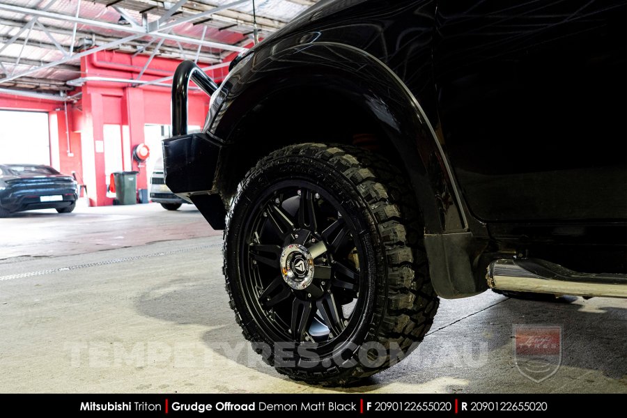 20x9.0 Grudge Offroad DEMON on Mitsubishi Triton