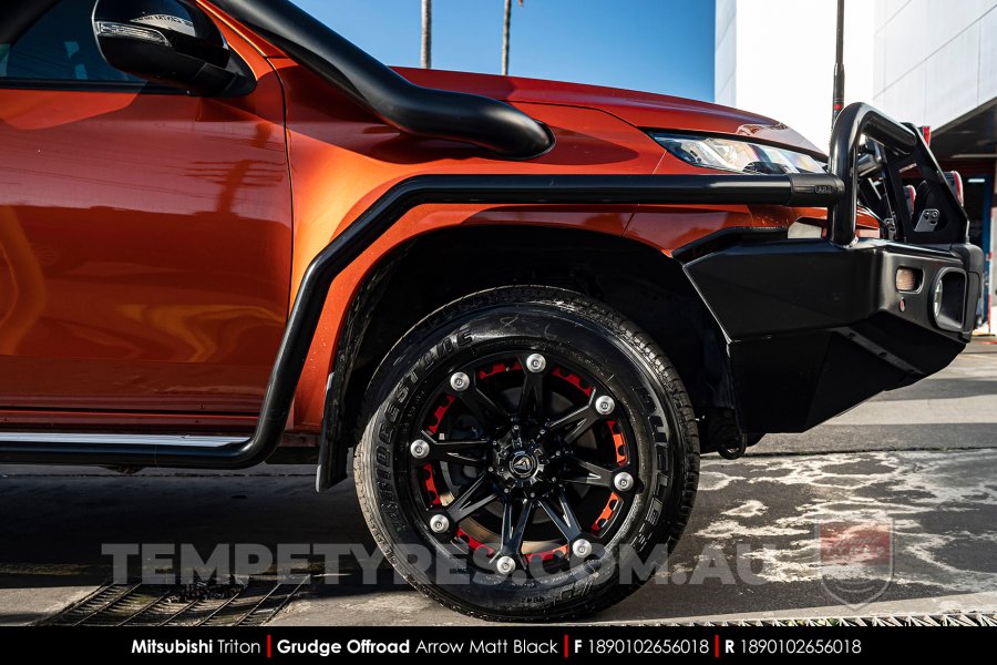 18x9.0 Grudge Offroad ARROW on Mitsubishi Triton