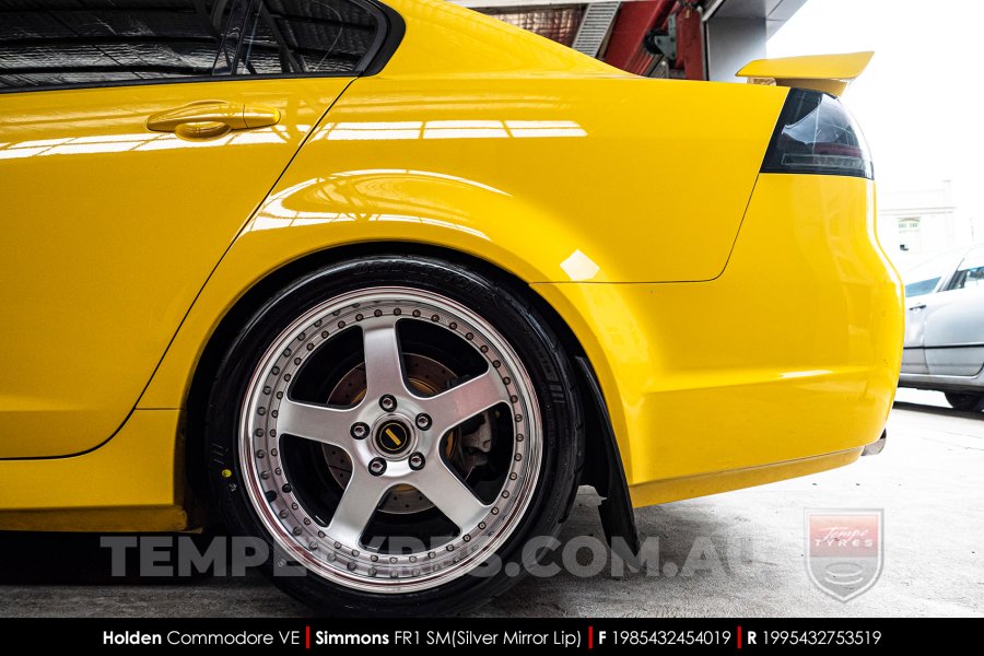 19x8.5 19x9.5 Simmons FR-1 Silver on Holden Commodore VE