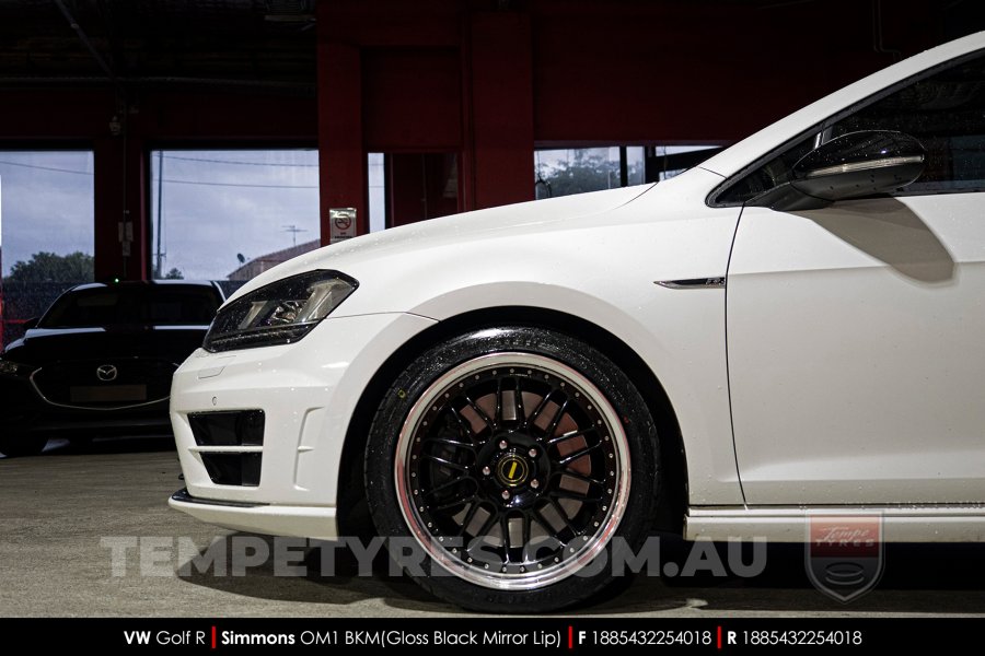 18x7.0 18x8.5 Simmons OM-1 Gloss Black on VW Golf R