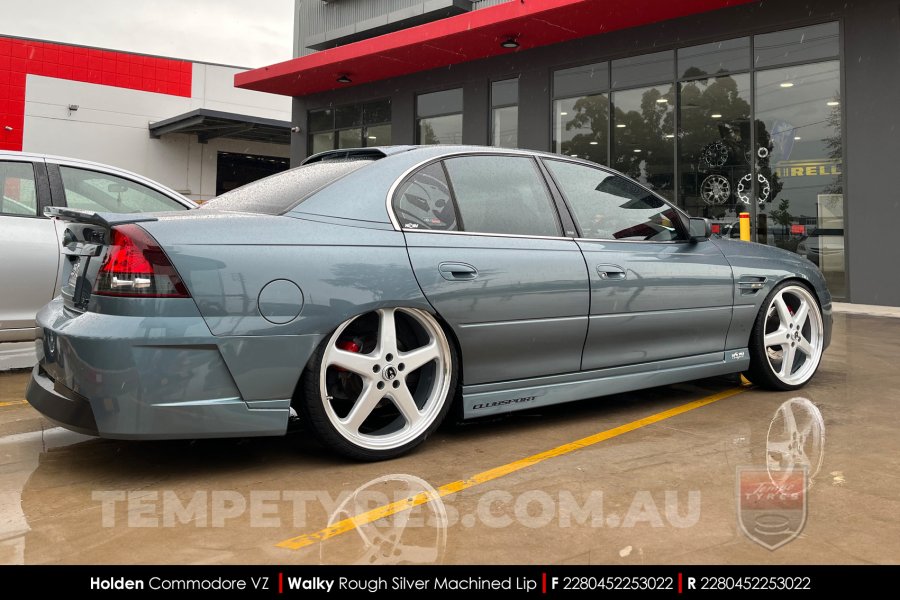 20x8.5 20x9.5 Walky Silver on Holden Commodore VZ