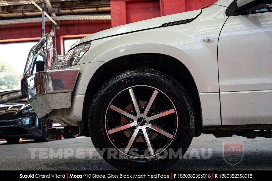 18x8.0 MOZA 910 Blade Gloss Black Machined on Suzuki Grand Vitara