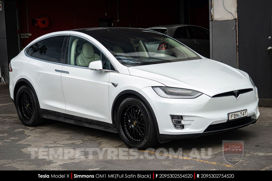 20x8.5 20x9.5 Simmons OM-1 Satin Black on Tesla Model X