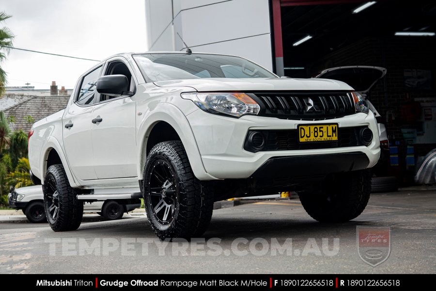 18x9.0 Grudge Offroad RAMPAGE on Mitsubishi Triton