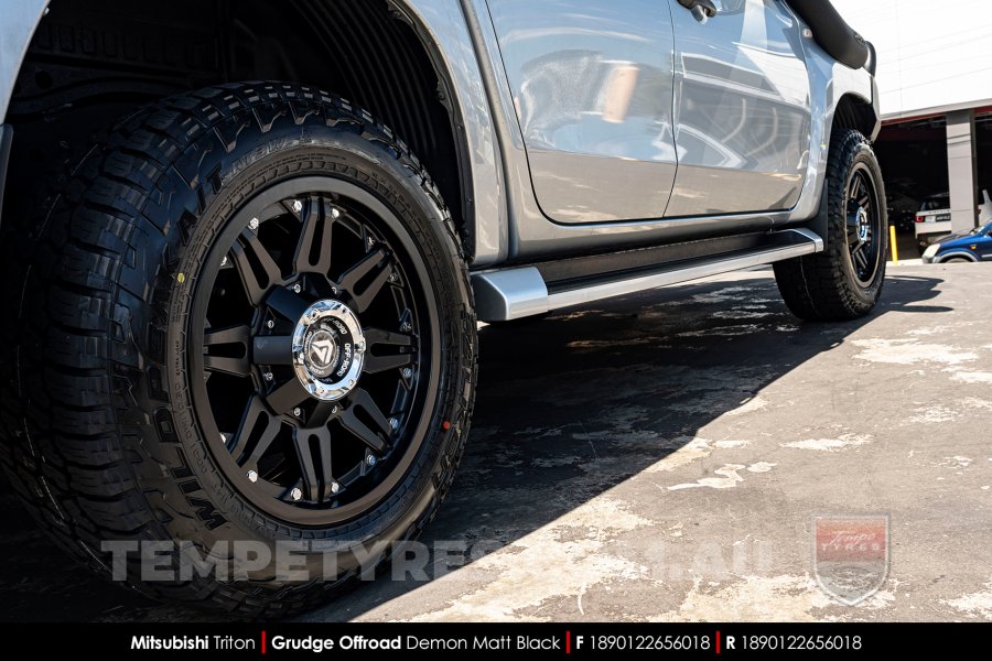 18x9.0 Grudge Offroad DEMON on Mitsubishi Triton