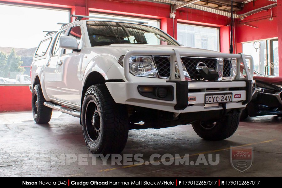 17x9.0 Grudge Offroad HAMMER on Nissan Navara D40