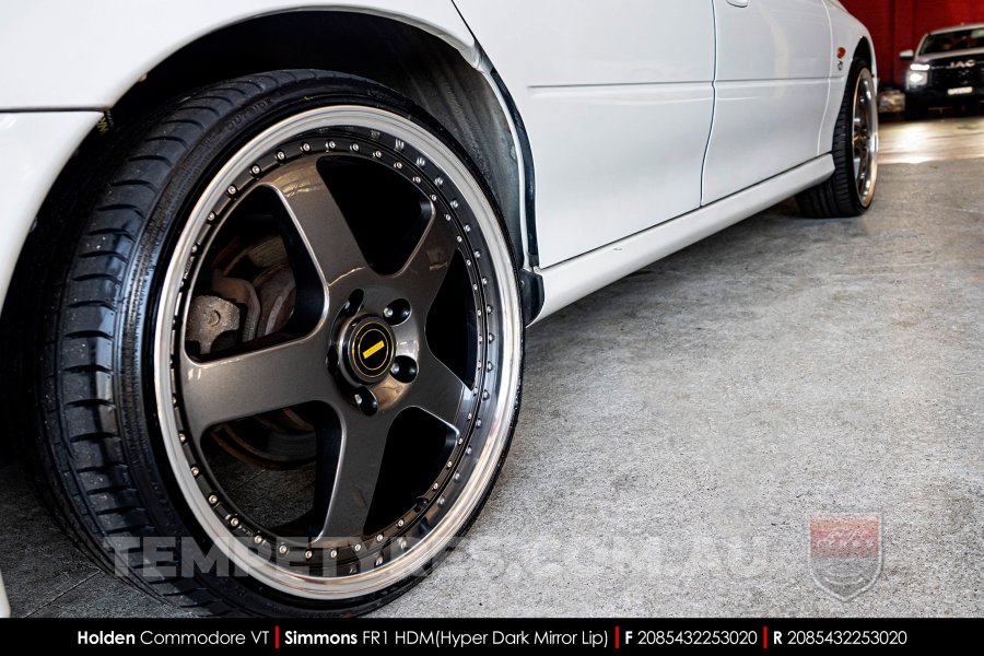 20x8.5 20x9.5 Simmons FR-1 Hyper Dark on Holden Commodore VT