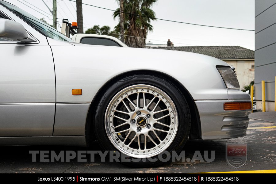 18x8.5 Simmons OM-1 Silver on Lexus LS