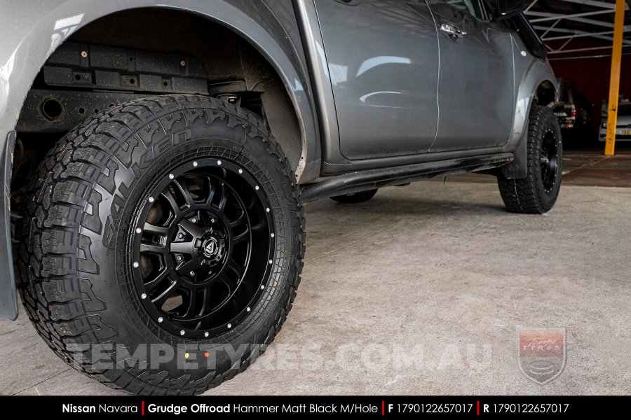 17x9.0 Grudge Offroad HAMMER on Nissan Navara NP300