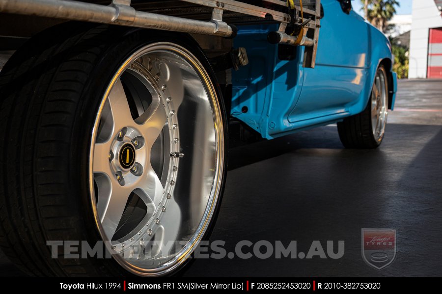 20x8.5 20x9.5 Simmons FR-1 Silver on Toyota Hilux