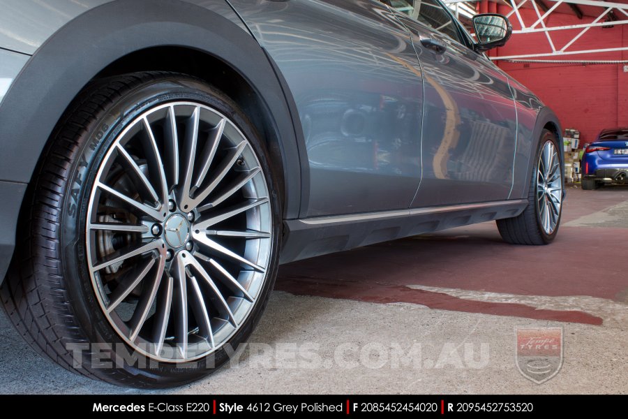 20x8.5 4612 Dark Grey Polished on Mercedes E-Class