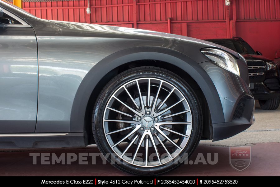 20x8.5 4612 Dark Grey Polished on Mercedes E-Class