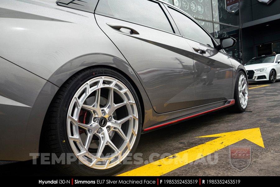 19x8.5 19x9.5 Simmons EU7 Silver Machined Face on Hyundai i30