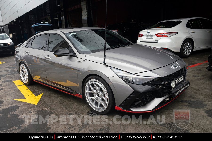 19x8.5 19x9.5 Simmons EU7 Silver Machined Face on Hyundai i30