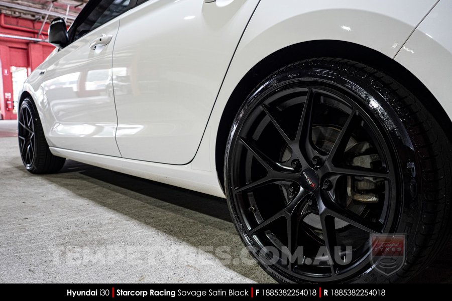 18x8.5 Starcorp Racing L1780 Savage Satin Black on Hyundai i30
