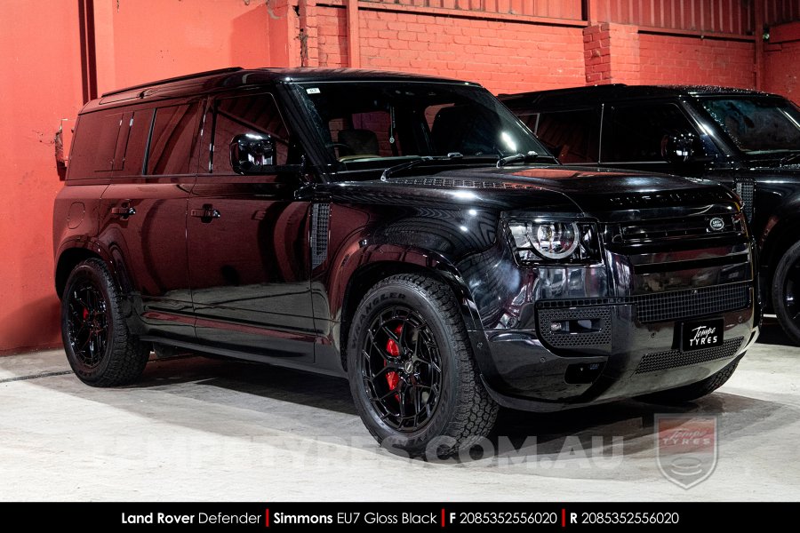 20x8.5 Simmons EU7 Gloss Black on Land Rover Defender