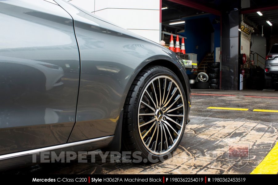 19x8.0 19x9.0 Style H3062FA Machined Black on Mercedes C-Class