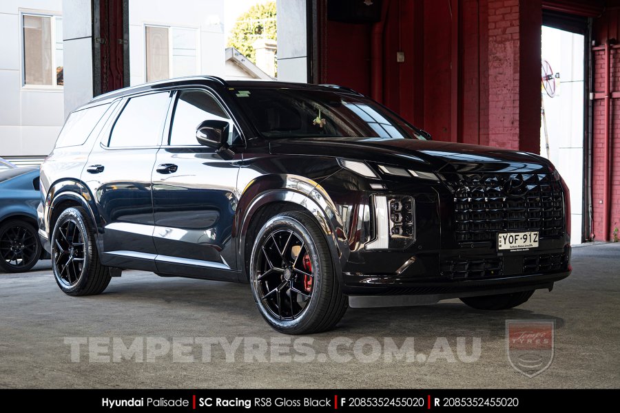 20x8.5 SC Racing RS8 Gloss Black on Hyundai Palisade