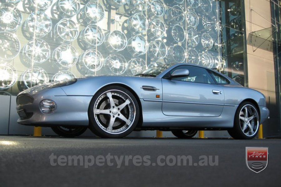  on ASTON MARTIN DB7