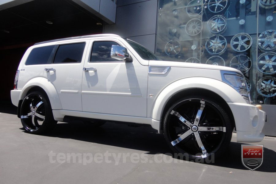 24x9.5 Giovinco Fortune16 Black on DODGE NITRO