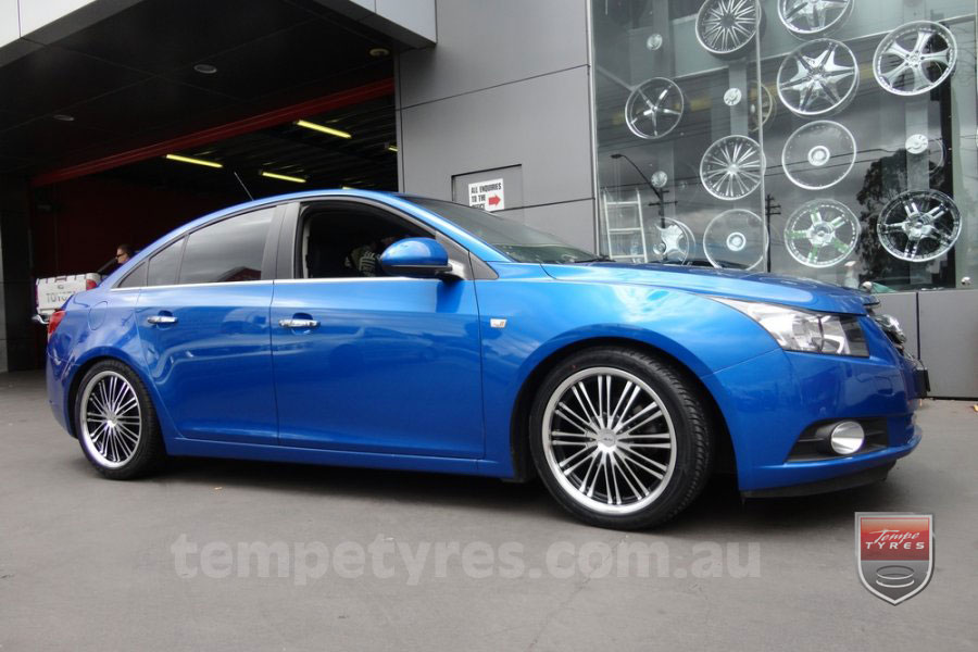 18x8.0 Inovit Formula on HOLDEN CRUZE