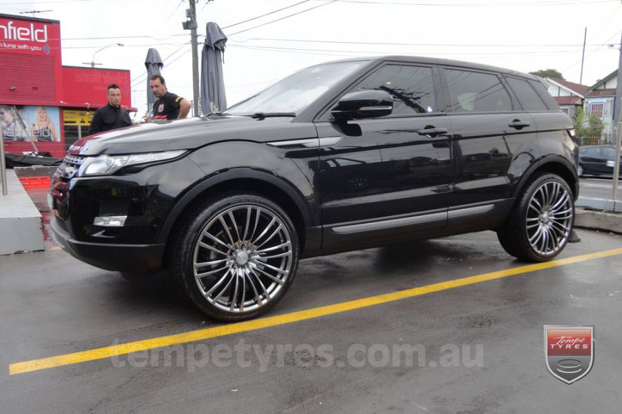 22x9.5 Lenso Como Shadow on RANGE ROVER EVOQUE