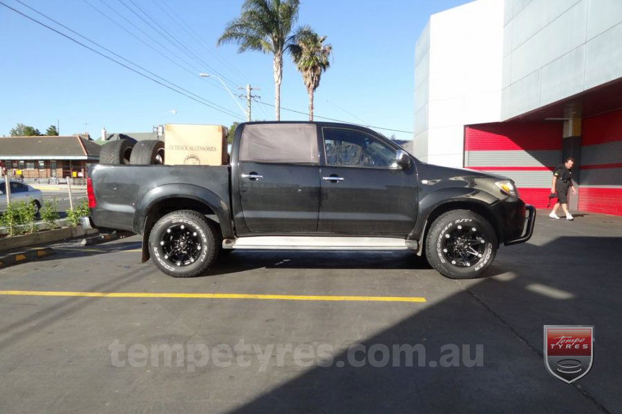 17x9.0 Ballistic Jester on TOYOTA HILUX