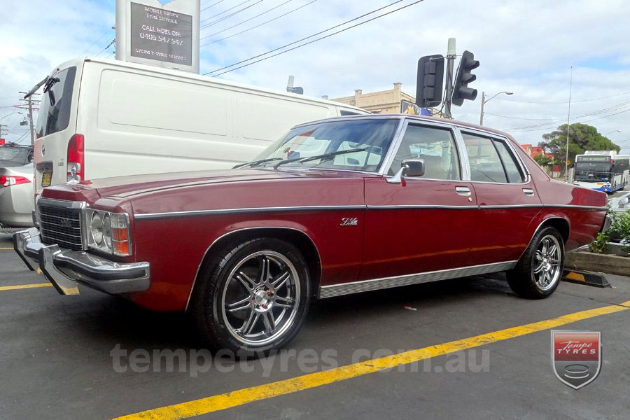 17x7.0 Lenso GF7 Shadow on HOLDEN STATESMAN