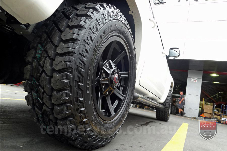 17x9.0 Ballistic Razorback on VW AMAROK