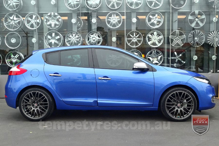 18x8.0 Lenso Type-M DG on RENAULT MEGANE