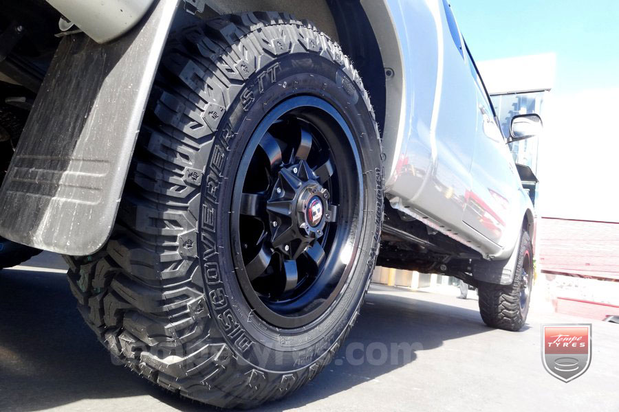 17x9.0 Ballistic Anvil on TOYOTA HILUX