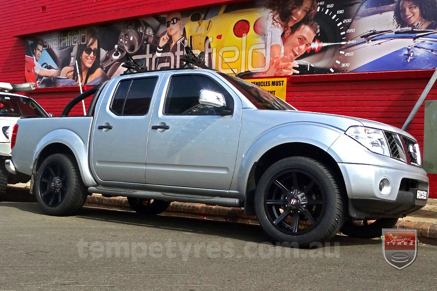 20x9.0 Ballistic Razorback on NISSAN NAVARA