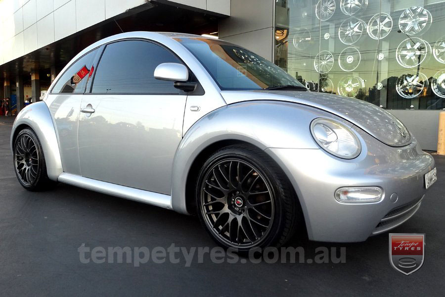 18x8.0 Lenso Type-M DG on VW BEETLE