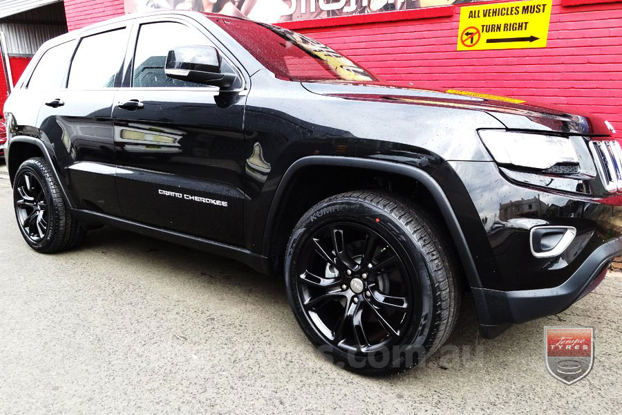 20x10 SRT8 Spider Monkey SB on JEEP GRAND CHEROKEE