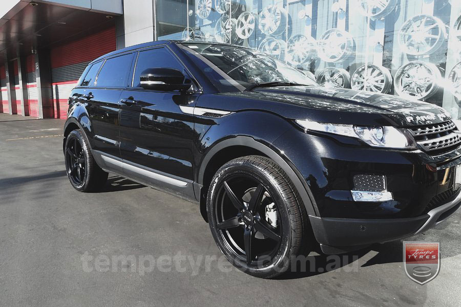 19x8.5 Oxxo Wheels 0492 on RANGE ROVER EVOQUE