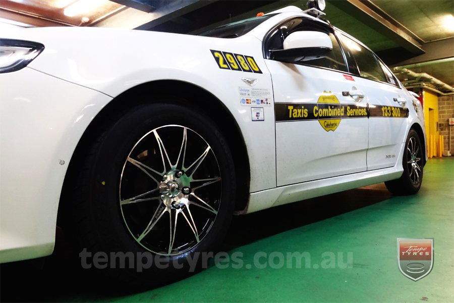 16x7.0 Menzari 0468 on FORD FALCON