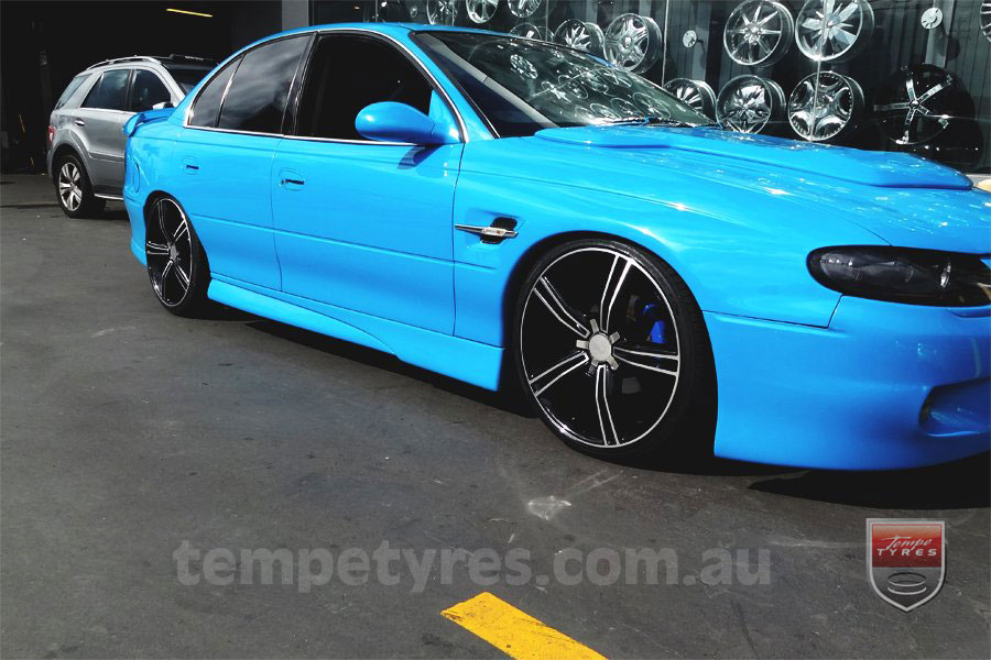 20x8.5 Lenso Rio on HOLDEN COMMODORE