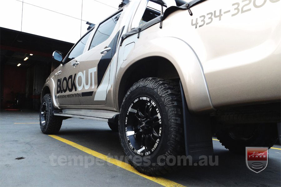 17x9.0 Ballistic Wizard on TOYOTA HILUX