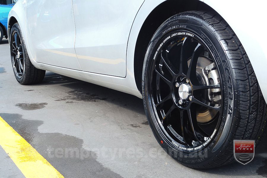 17x7.0 Lenso Light-S2 on KIA RIO