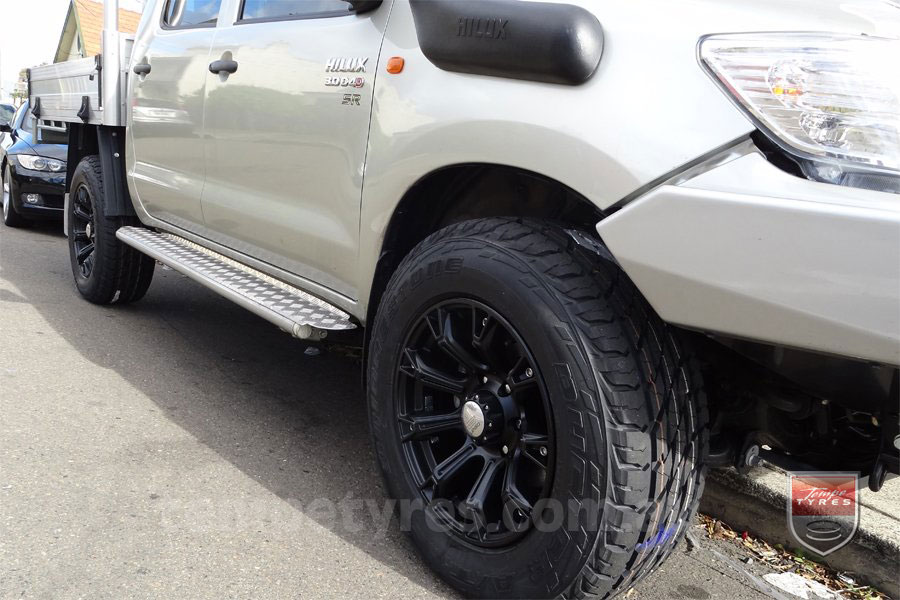 17x9.0 Lenso Intimidator 6 MB IM6 on TOYOTA HILUX