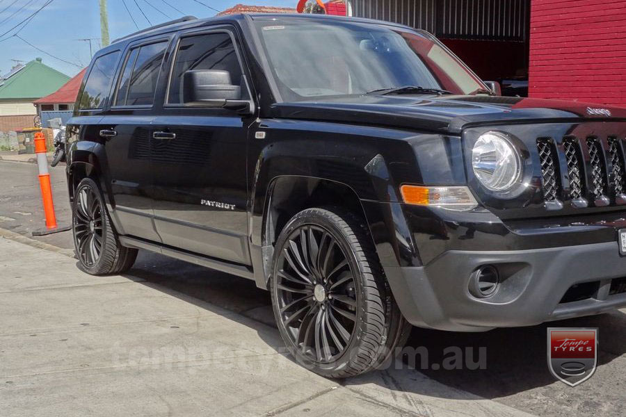 20x8.5 Lenso Como Black on JEEP PATRIOT