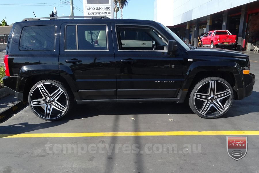 22x8.5 Menzari Z12 on JEEP PATRIOT