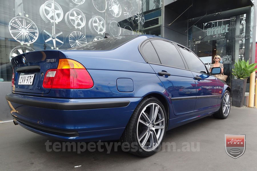 18x7.5 Fox R5 Gunmetal on BMW E46