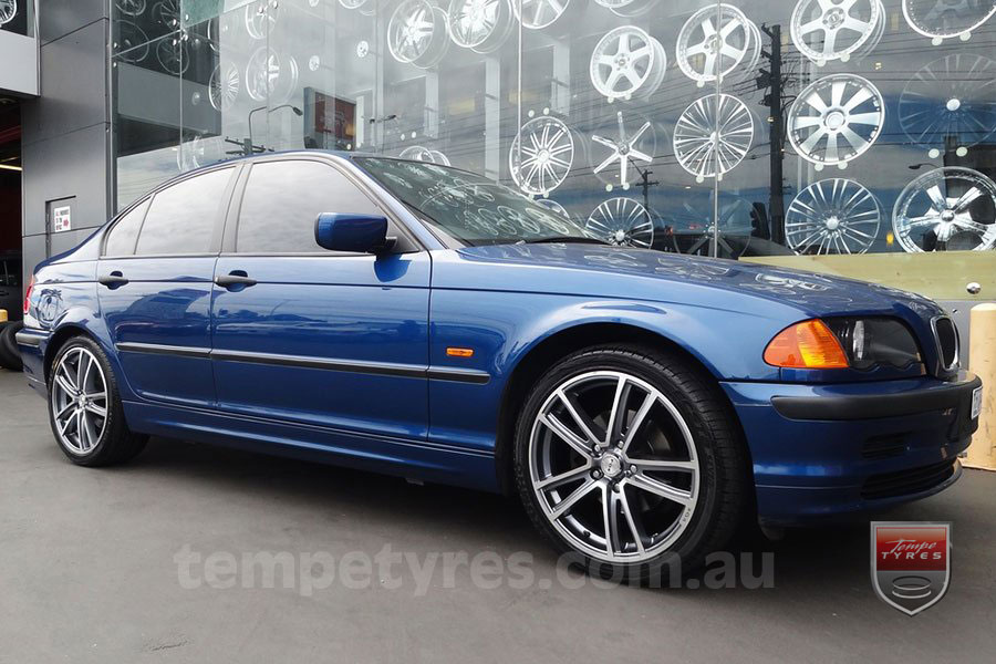 18x7.5 Fox R5 Gunmetal on BMW E46