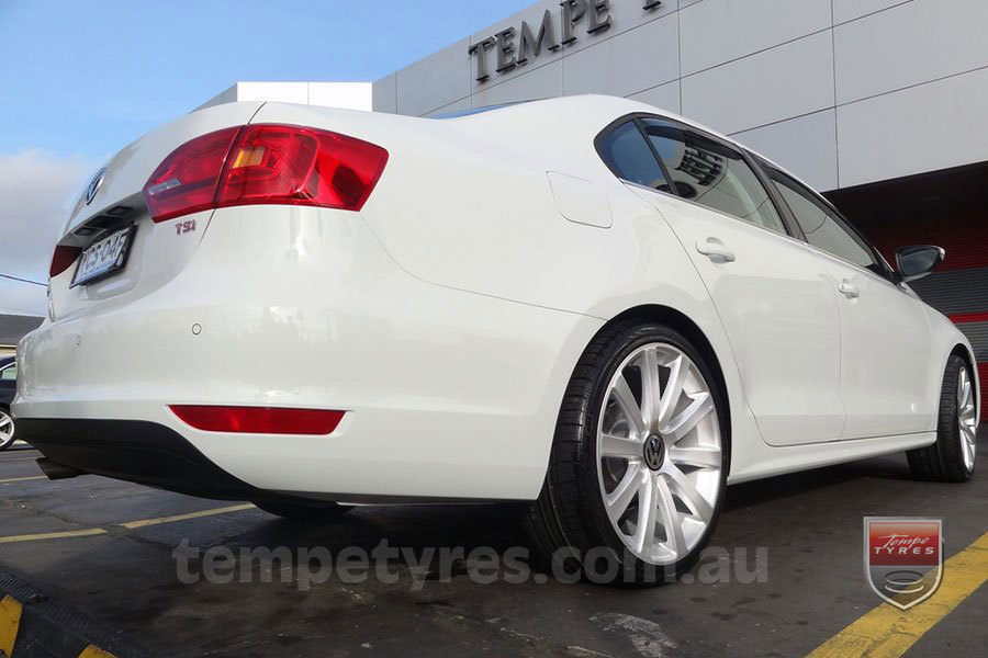 19x8.5 Style212 on VW PASSAT