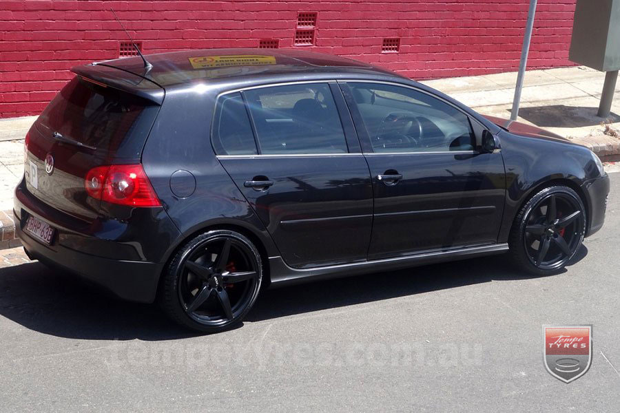 19x8.5 Oxxo Wheels 0492 on VW GOLF