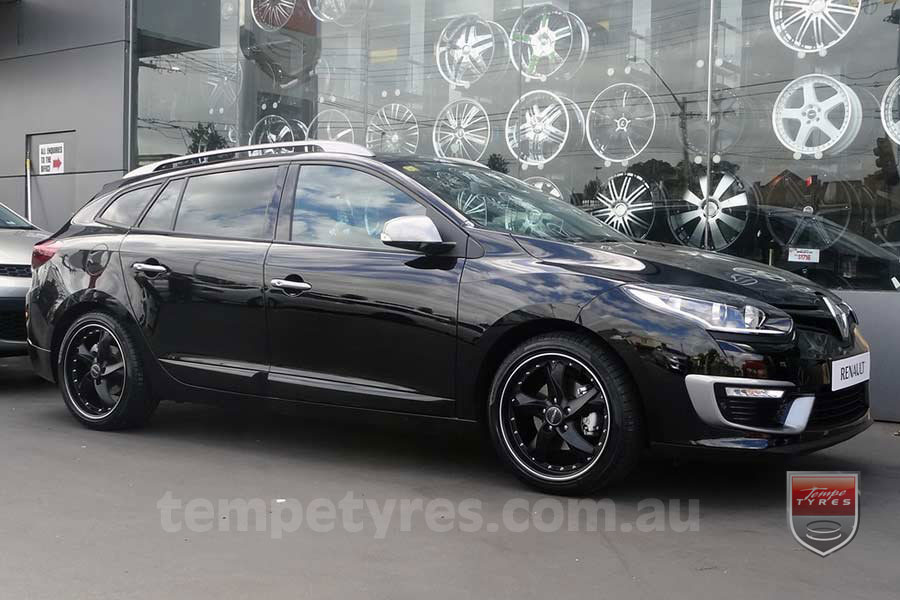 18x8.0 Menzari Viaggio on RENAULT MEGANE