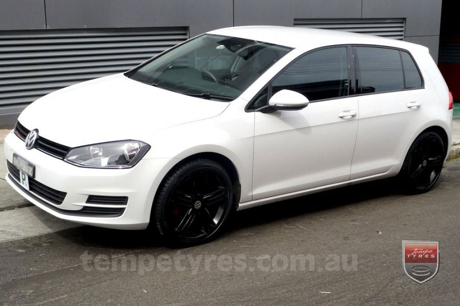 18x8.0 R Spec Black on VW GOLF